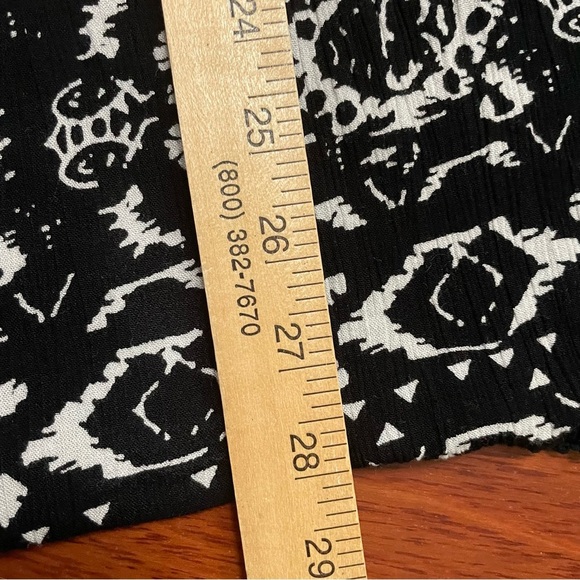 Bila Boho Print Top Blouse Black White Lace Trim Cold Shoulder Sz XXL B2 - Picture 11 of 11